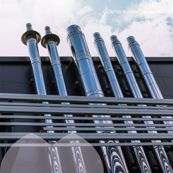 [:es]Acluxega organiza la jornada “Eficiencia y Geotermia en el Sector Turístico” con la colaboración del ClústerAcluxega organiza a xornada “Eficiencia e Xeotermia no Sector Turístico” coa colaboración do ClústerAcluxega organizes the conference "Efficiency and Geothermal Energy in the Tourism Sector" with the collaboration of the Cluster